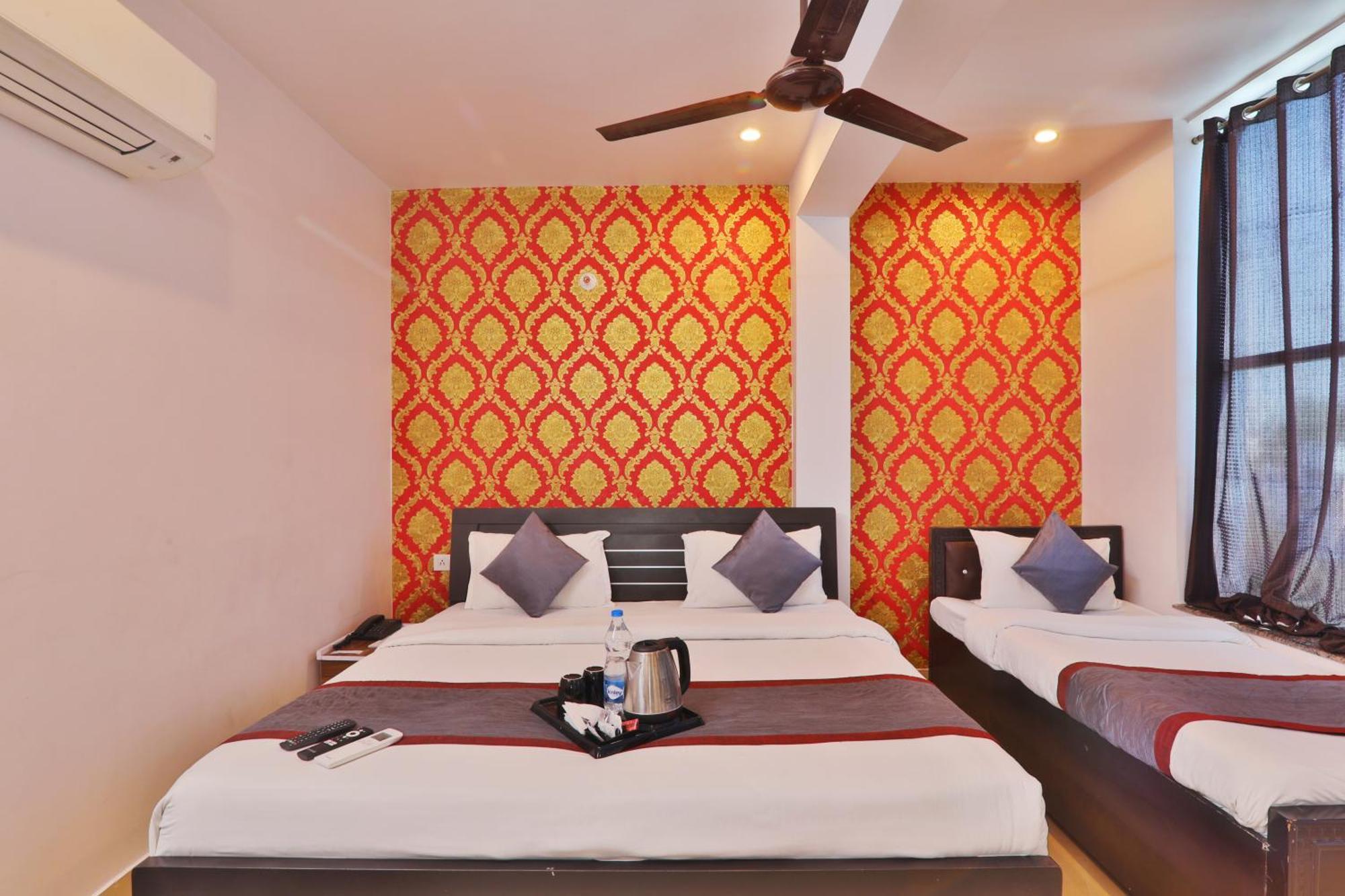 Divine Glory Hotel Lucknow Exterior foto